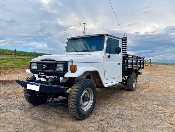 TOYOTA BANDEIRANTE 3.7 BJ55LP-BL3 4X4 CS DIESEL 2P MANUAL TOYOTA BANDEIRANTE 3.7 BJ55LP-BL3 4X4 CS DIESEL 2P MANUAL